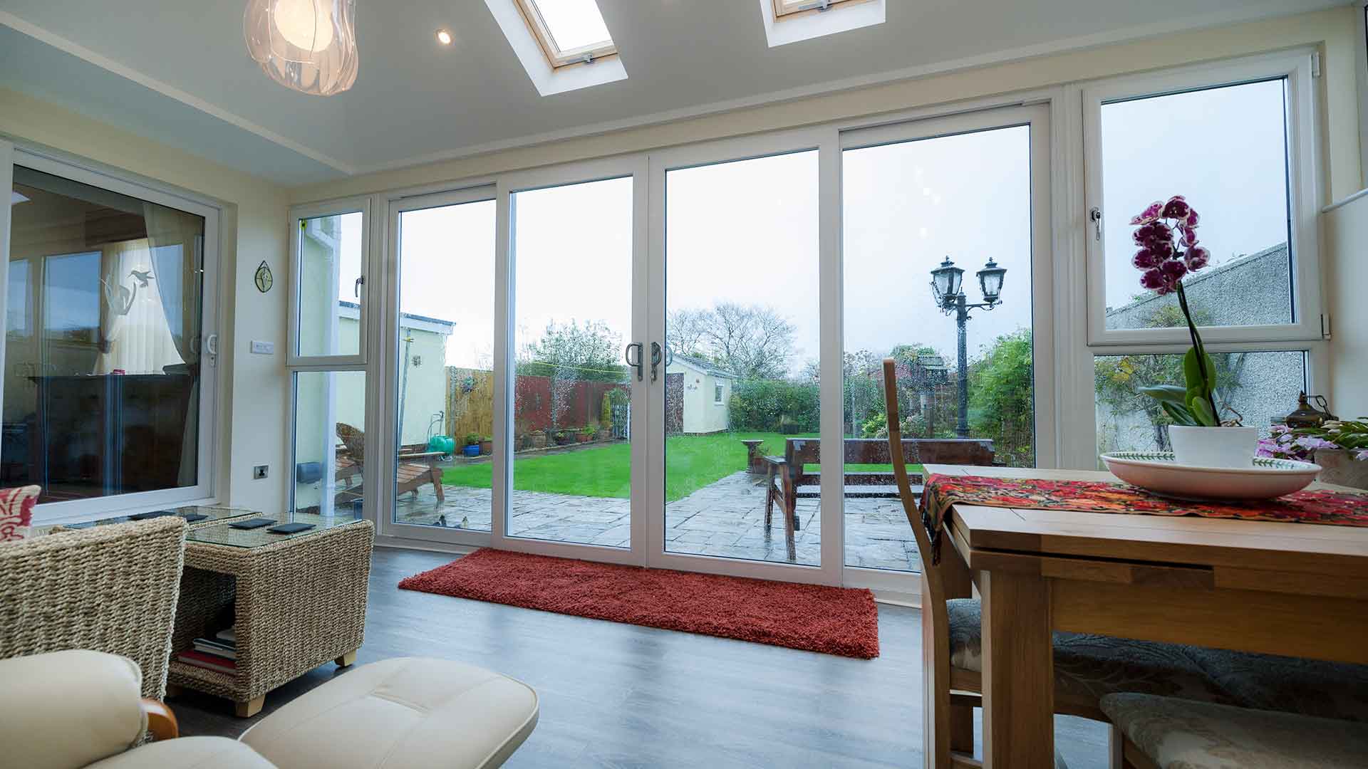 Onevision-Sliding-Doors-1
